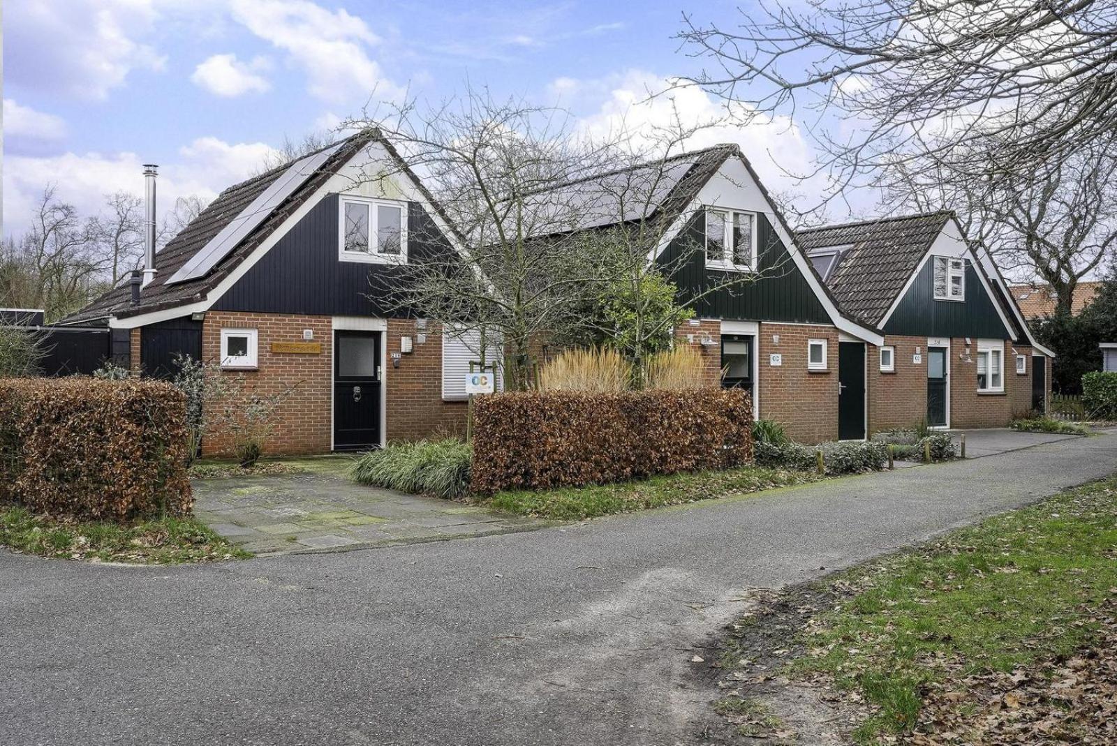Jonkerstee 216 - Ouddorp Villa Buitenkant foto